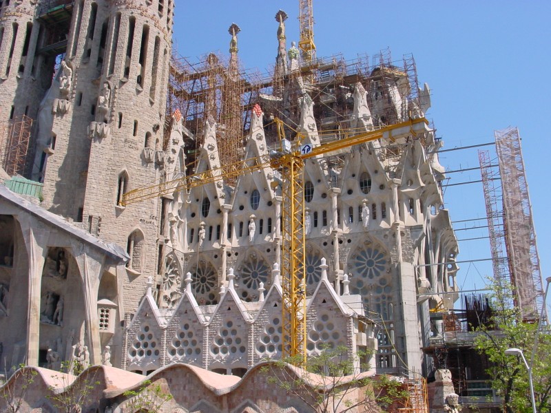 Sagrada Familia nah 2.JPG -                                