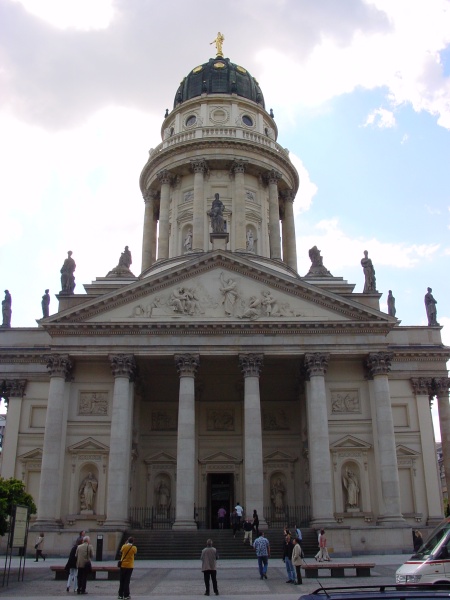 Gendarmenmarkt Franzoesischer Dom.jpg -                                