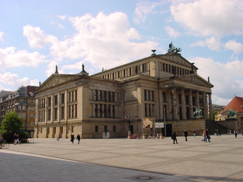 Gendarmenmarkt Schauspielhaus.jpg -                                