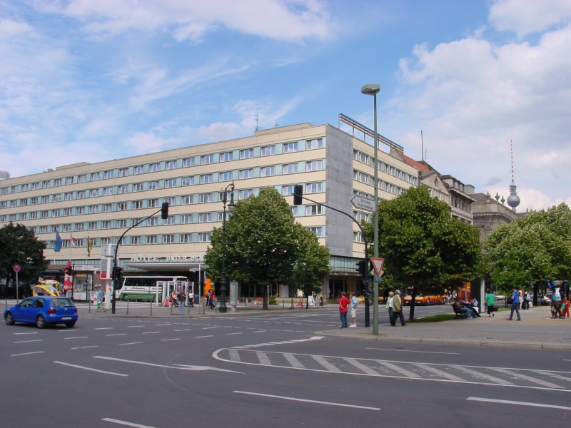 Hotel Unter den Linden.JPG -                                