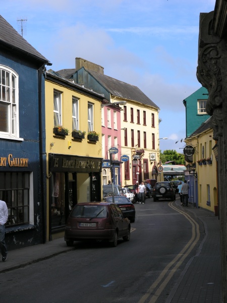 Beara Peninsula - Bantry - Seitenstrasse.JPG - Photos of Ireland, in June 2005