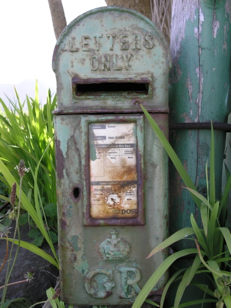Beara Peninsula - Letter Box.JPG - Photos of Ireland, in June 2005