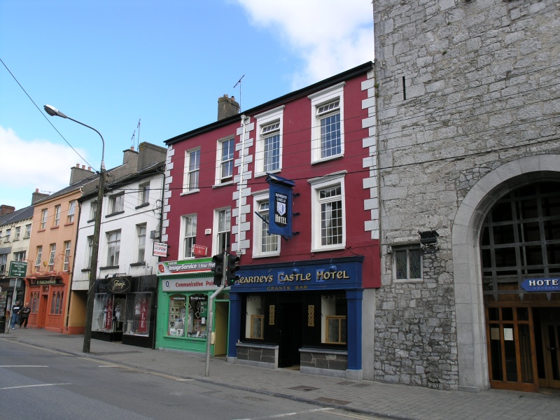 Cashel - Strassenansicht.JPG - Photos of Ireland, in June 2005