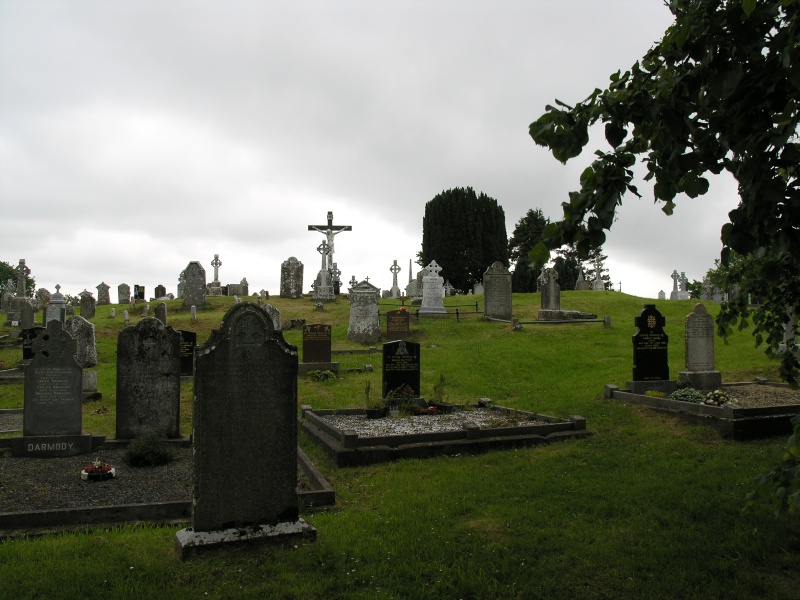 Kilross (Naehe) - Friedhof 1.JPG - Photos of Ireland, in June 2005