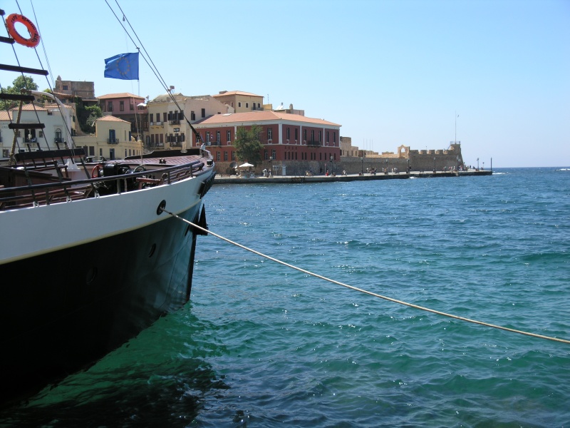 Chania - Fischer- und Jachthafen Blick auf Hafenkastell.JPG - OLYMPUS DIGITAL CAMERA         