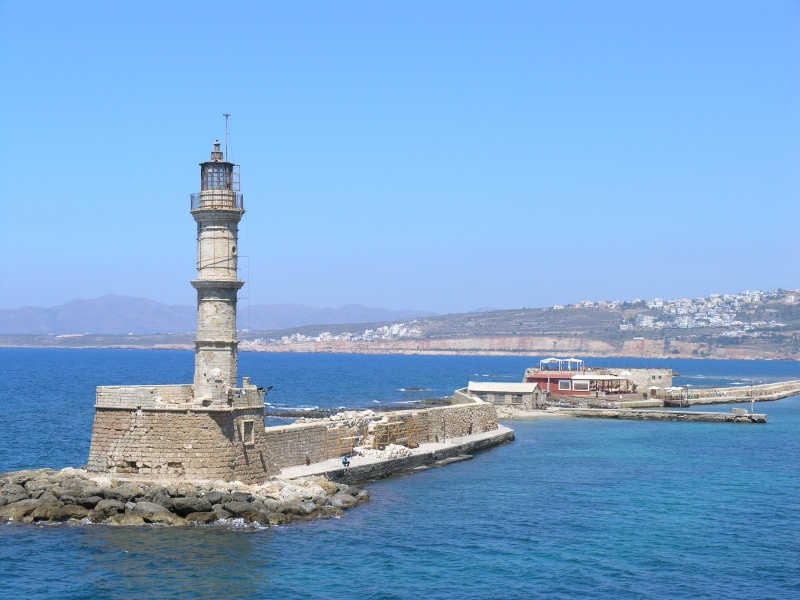 Chania - Venezianischer Hafen Leuchtturm 2.JPG - OLYMPUS DIGITAL CAMERA         