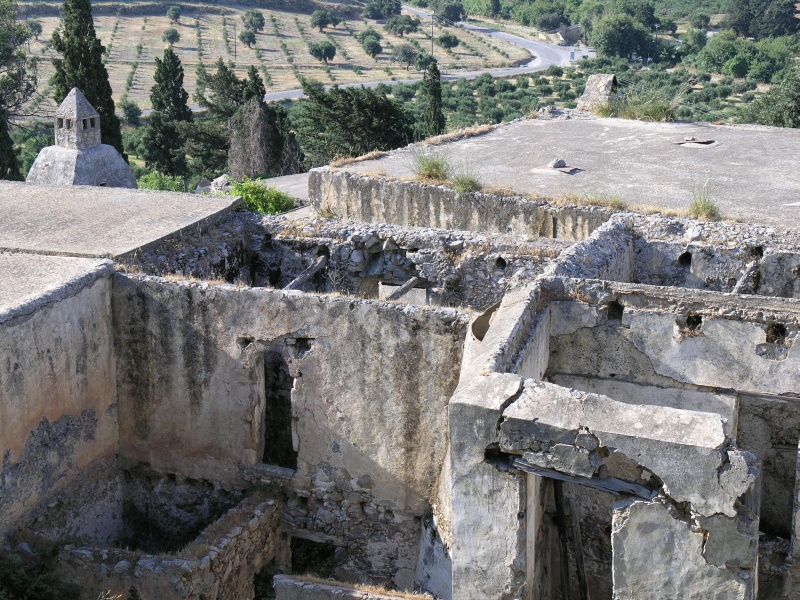 Kato Preveli (Nebenkloster) - Ruine 1.JPG - OLYMPUS DIGITAL CAMERA         