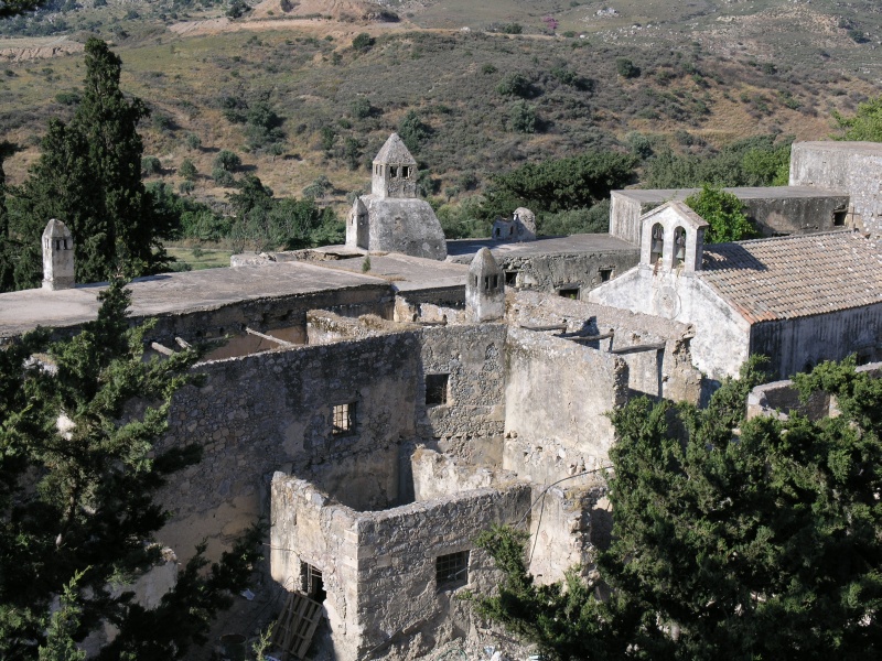 Kato Preveli (Nebenkloster) - Ruine 4.JPG - OLYMPUS DIGITAL CAMERA         