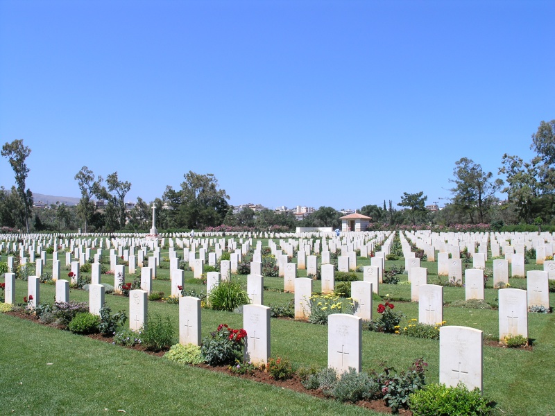 Souda - Britischer Soldatenfriedhof 1.JPG - OLYMPUS DIGITAL CAMERA         