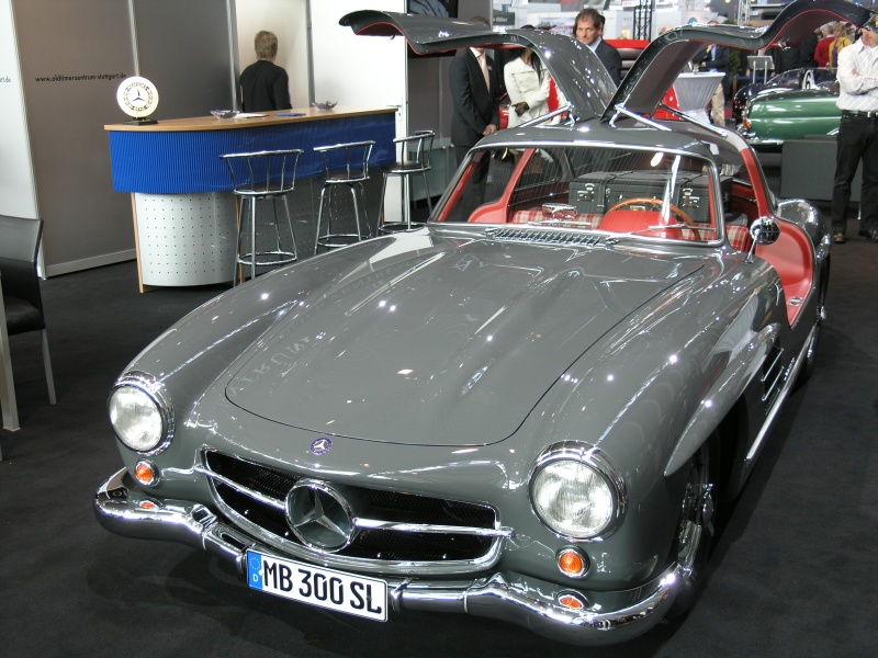 Mercedes 300 SL Coupe (seitlich vorne).JPG - OLYMPUS DIGITAL CAMERA         