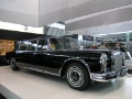 Mercedes 600 Pullman (seitlich vorne)