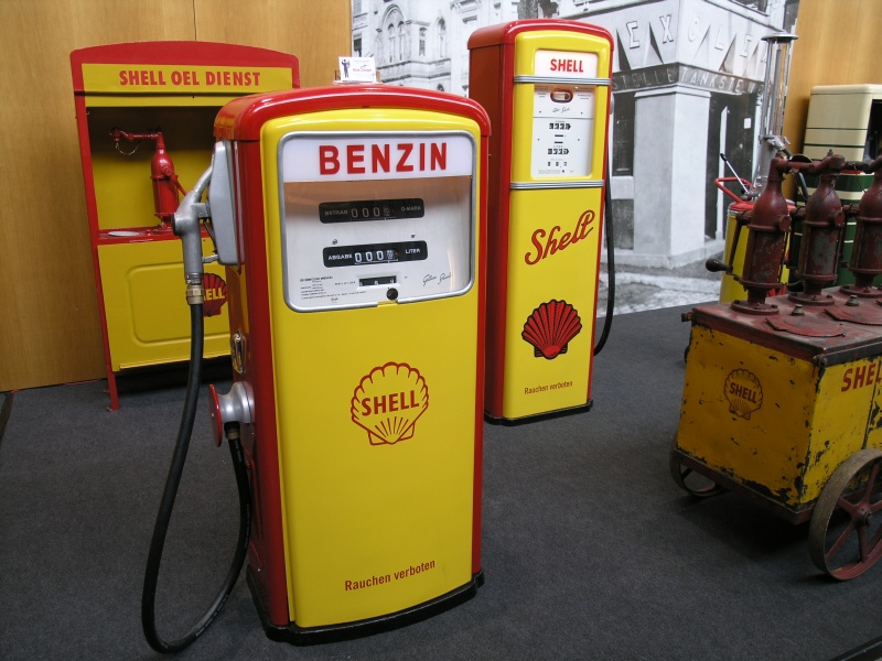 Tanksaeulen SHELL.JPG - OLYMPUS DIGITAL CAMERA         