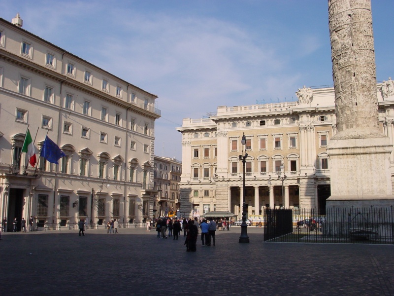 Piazza Colonna.JPG -                                