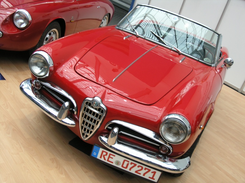 Alfa Romeo Giulietta Spider 1300.JPG - OLYMPUS DIGITAL CAMERA         