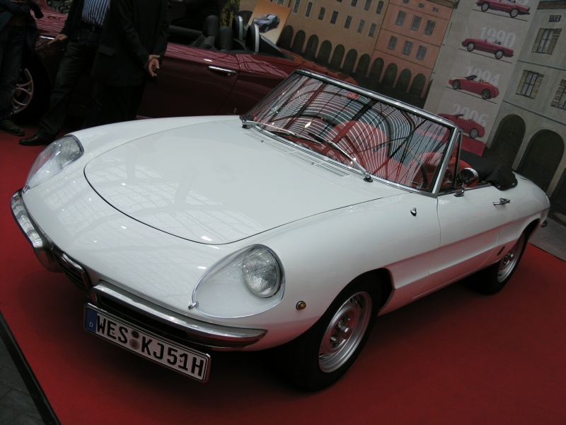 Alfa Romeo Spider ('Rundheck').JPG - OLYMPUS DIGITAL CAMERA         