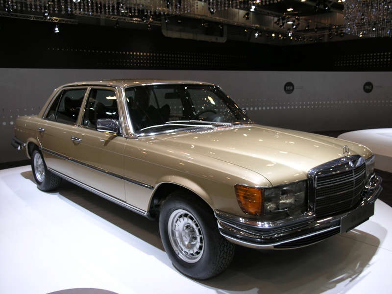 Mercedes 450 SEL 6.9 ('S-Klasse') (seitlich).JPG - OLYMPUS DIGITAL CAMERA         